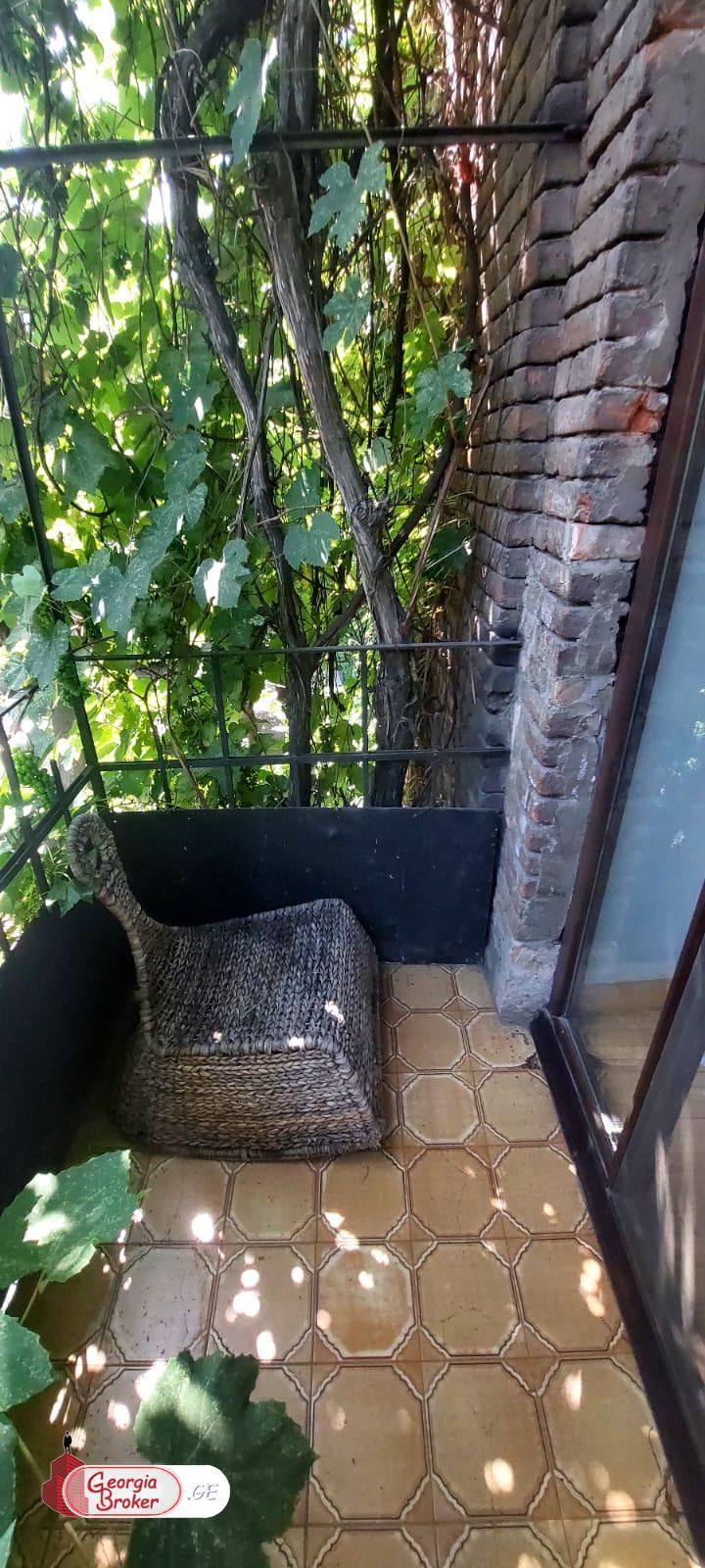 ქირავდება ახალი გარემონტებული 6 ოთახიანი ბინა ვერის პარკთან